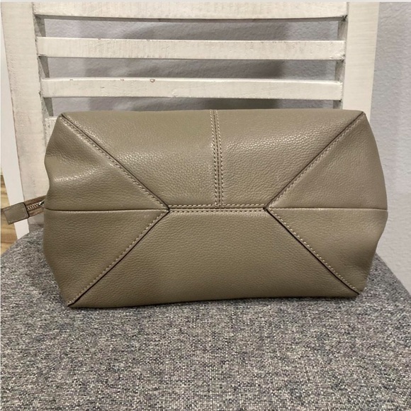 Rebecca Minkoff Moto Grey Pebble Leather Zippered Crossbody Bag - Picture 4 of 8